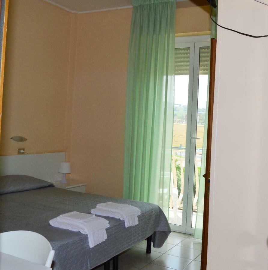 Hotel Perla Senigallia Exteriér fotografie